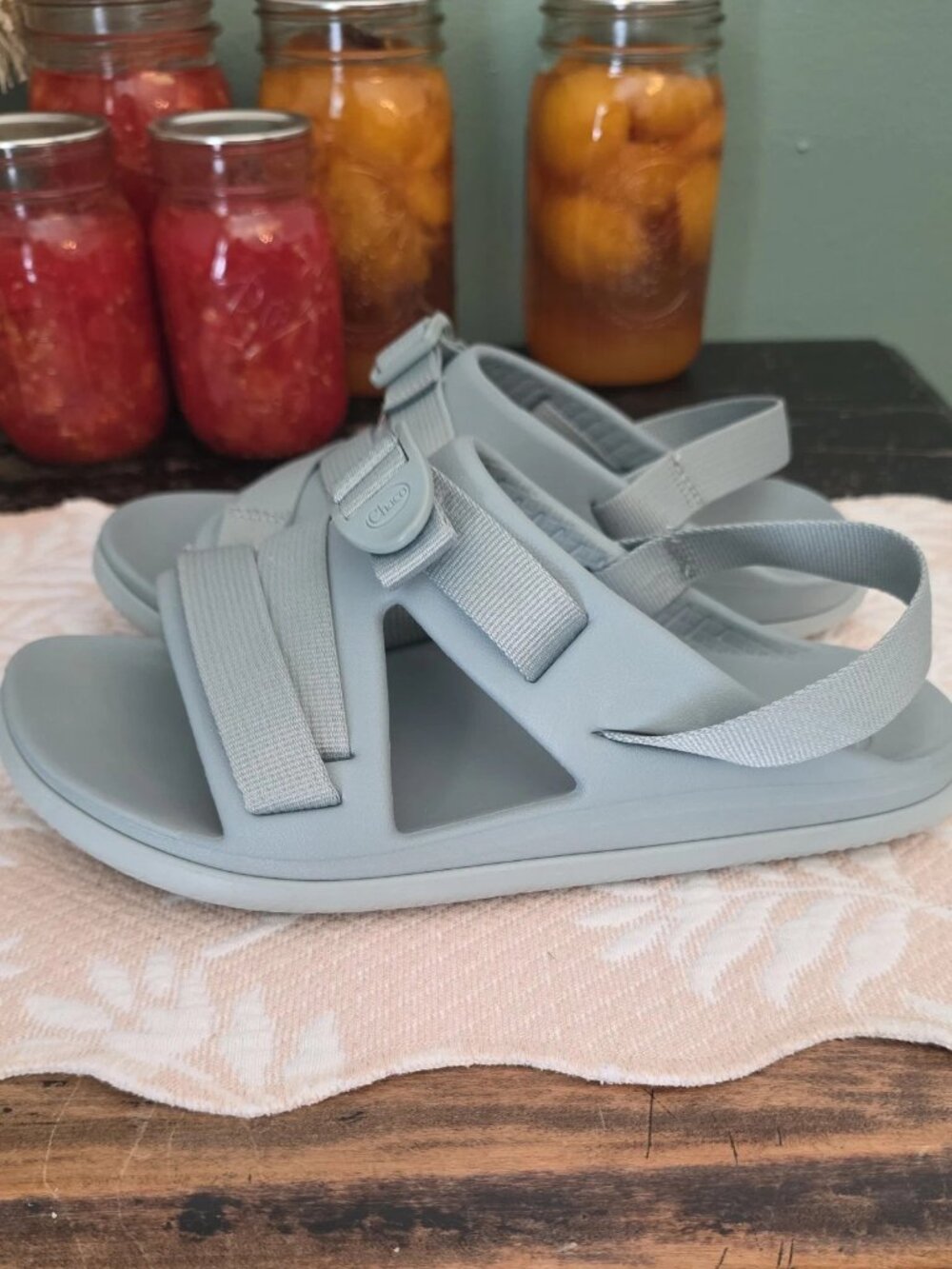 Chaco Women’s 8 Chillos Sport Sandal Slip On Shoes Granite Gray